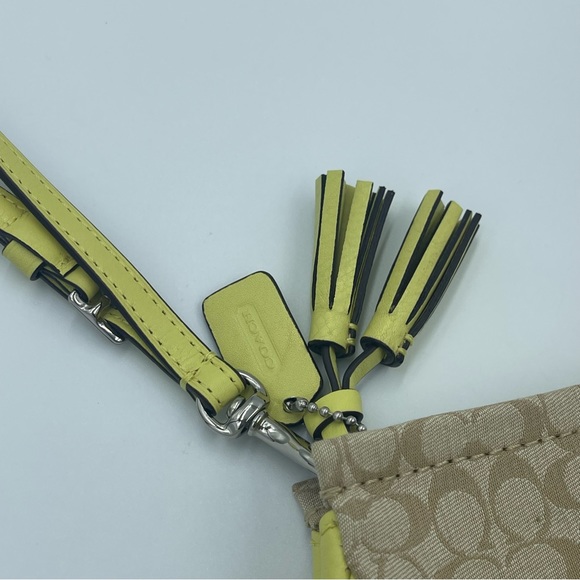Coach Legacy Stripe Signature Large Wristlet Yellow NWOT - Picture 4 of 5
